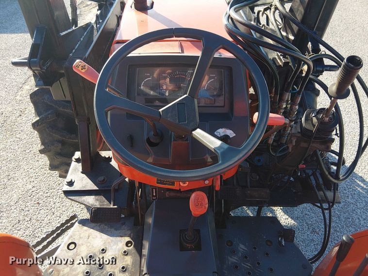 image for item EE1380 Kubota M9000 MFWD tractor