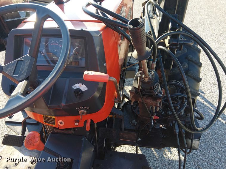 image for item EE1380 Kubota M9000 MFWD tractor