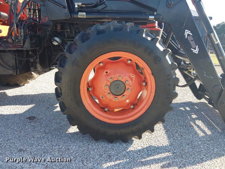 image for item EE1380 Kubota M9000 MFWD tractor