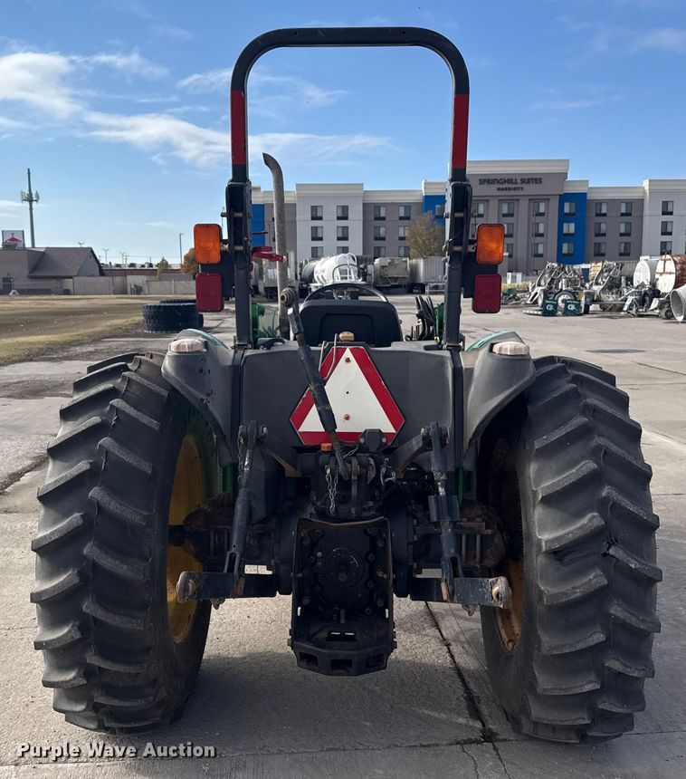 image for item EE3387 2000 John Deere 5205 tractor