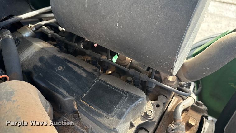 image for item EE3387 2000 John Deere 5205 tractor