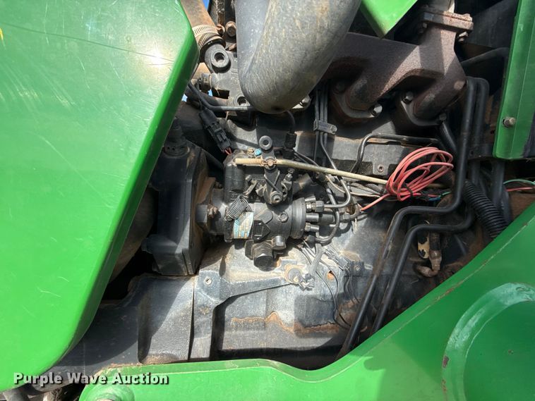 image for item EE3387 2000 John Deere 5205 tractor