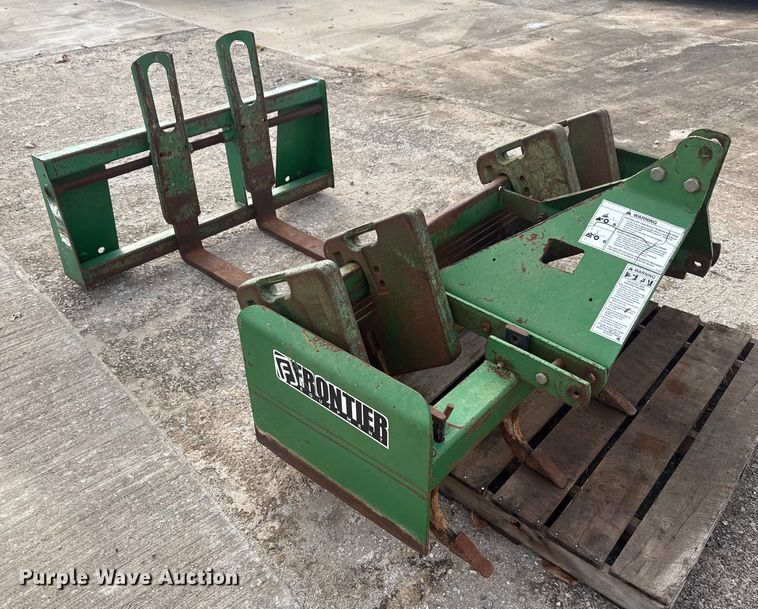 image for item EE3389 Ag tractor attachments