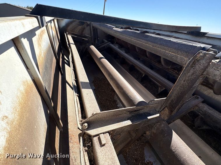 image for item EF6143 2007 International 4300 feed mixer truck