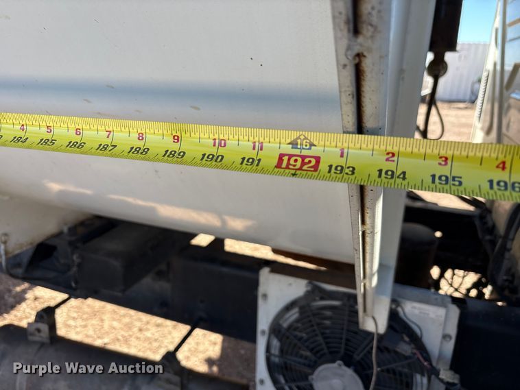 image for item EF6143 2007 International 4300 feed mixer truck