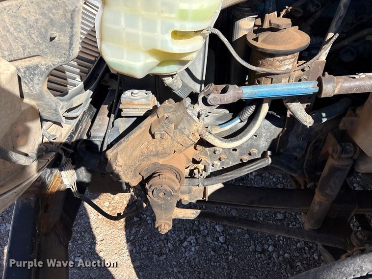 image for item EF6143 2007 International 4300 feed mixer truck