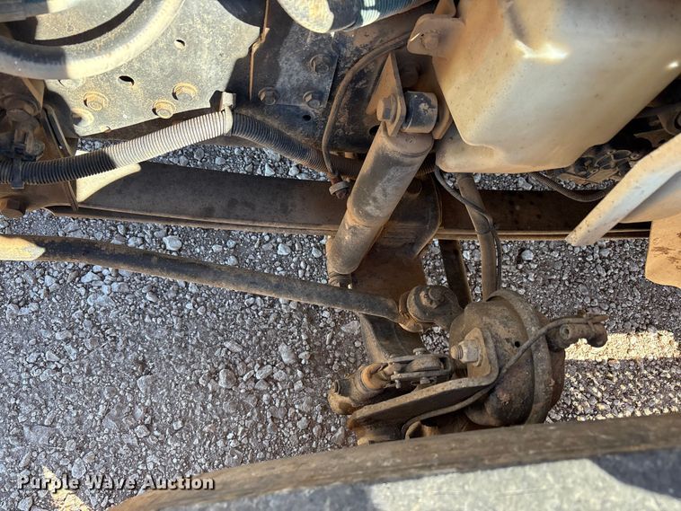 image for item EF6143 2007 International 4300 feed mixer truck