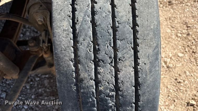 image for item EF6143 2007 International 4300 feed mixer truck