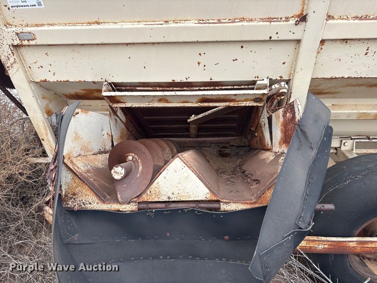 image for item EF6195 BJM 3914T feed mixer