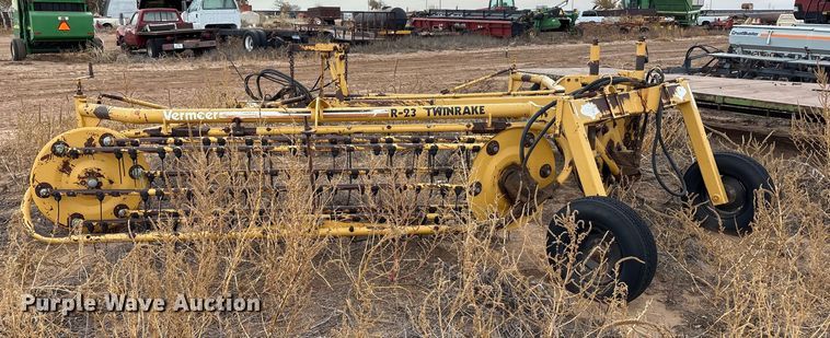 image for item EF6197 Vermeer R-23 Twinrake hay rake
