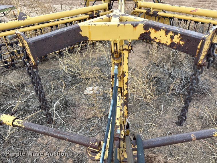 image for item EF6197 Vermeer R-23 Twinrake hay rake