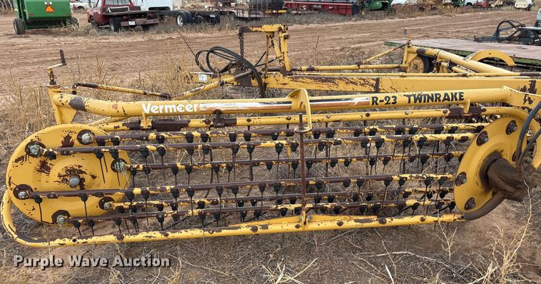 image for item EF6197 Vermeer R-23 Twinrake hay rake