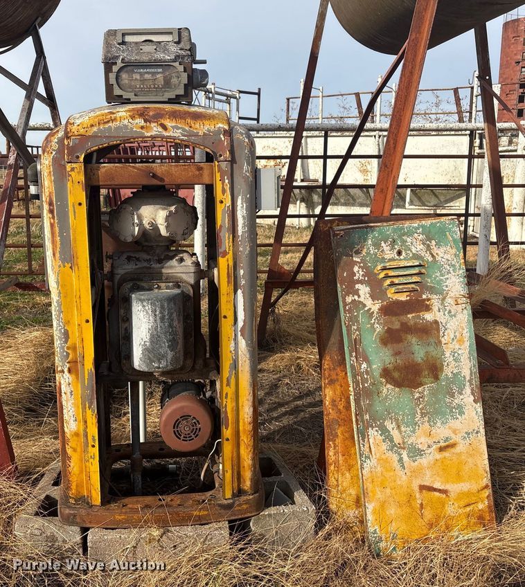 image for item EG8294 Bennett 789 fuel Pump