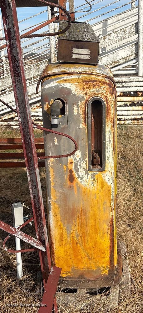 image for item EG8294 Bennett 789 fuel Pump