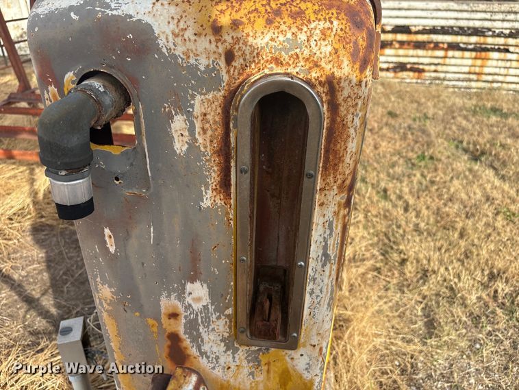 image for item EG8294 Bennett 789 fuel Pump