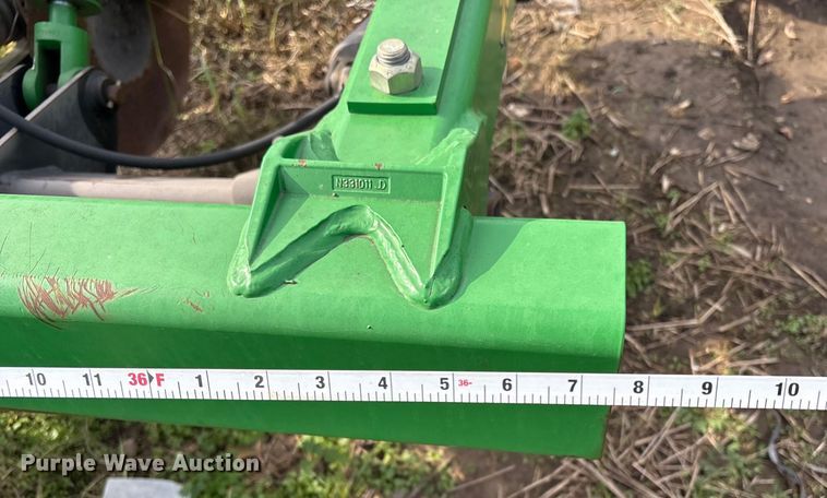 image for item EG8305 John Deere 2510H NH3 applicator
