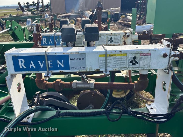 image for item EG8305 John Deere 2510H NH3 applicator