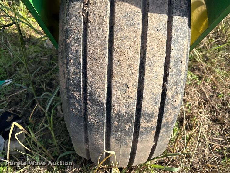 image for item EG8305 John Deere 2510H NH3 applicator