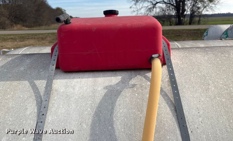 image for item EG8306 Azland NH3 tank trailer