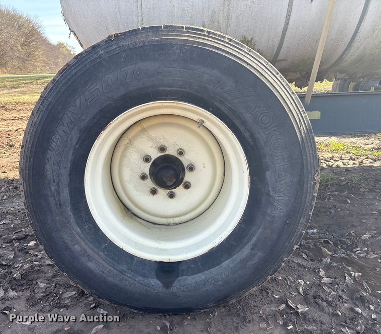 image for item EG8306 Azland NH3 tank trailer