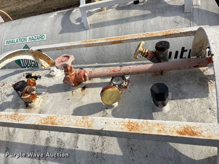 image for item EG8307 Azland NH3 tank trailer