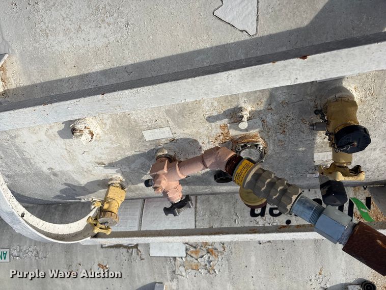 image for item EG8307 Azland NH3 tank trailer