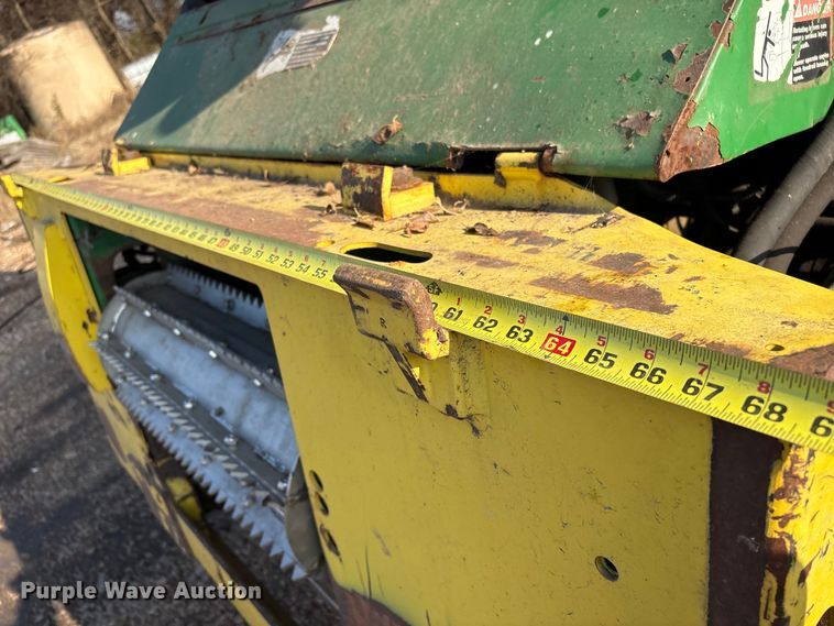 image for item EG8308 2011 John Deere 7950 forage harvester