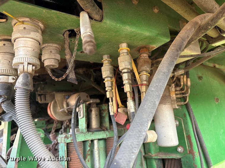 image for item EG8308 2011 John Deere 7950 forage harvester