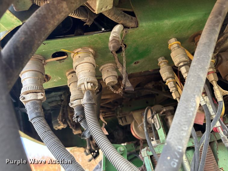 image for item EG8308 2011 John Deere 7950 forage harvester