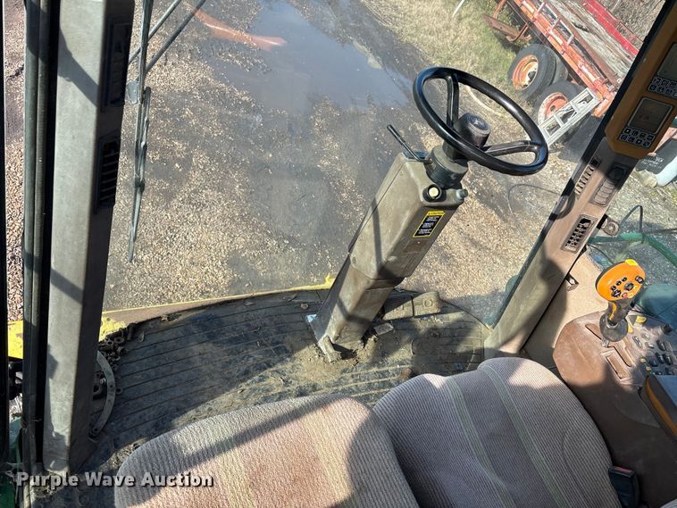 image for item EG8308 2011 John Deere 7950 forage harvester