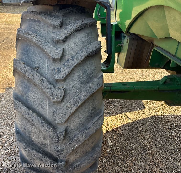 image for item EG8308 2011 John Deere 7950 forage harvester