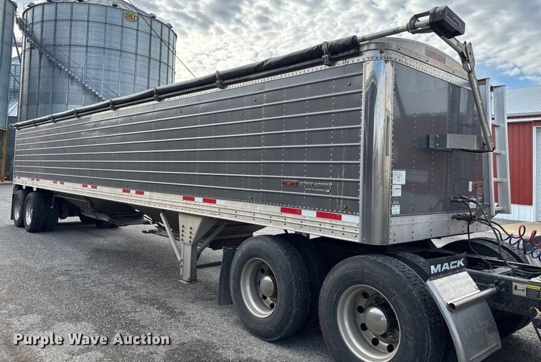 image for item EM0055 2024 Timpte Super Hopper grain trailer