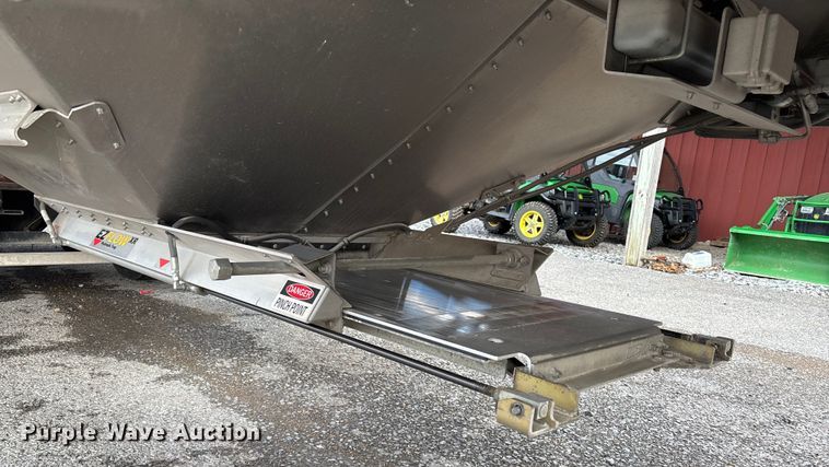 image for item EM0055 2024 Timpte Super Hopper grain trailer