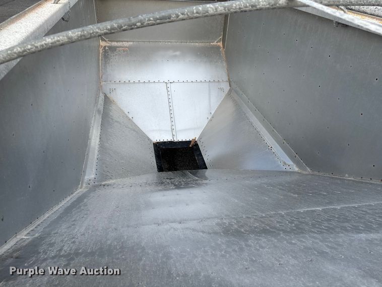 image for item EM0055 2024 Timpte Super Hopper grain trailer