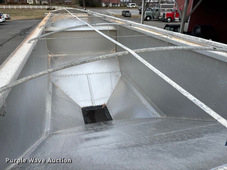 image for item EM0055 2024 Timpte Super Hopper grain trailer