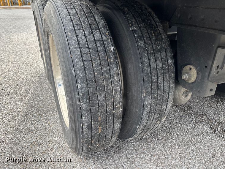 image for item EM0055 2024 Timpte Super Hopper grain trailer