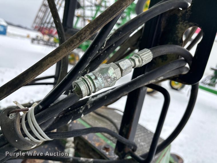 image for item EM0057 2009 Brent 1082 grain cart