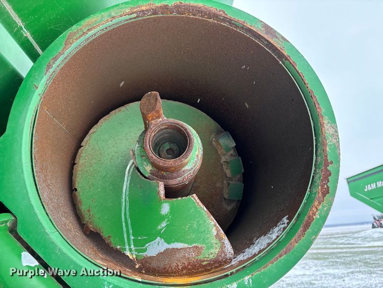 image for item EM0057 2009 Brent 1082 grain cart