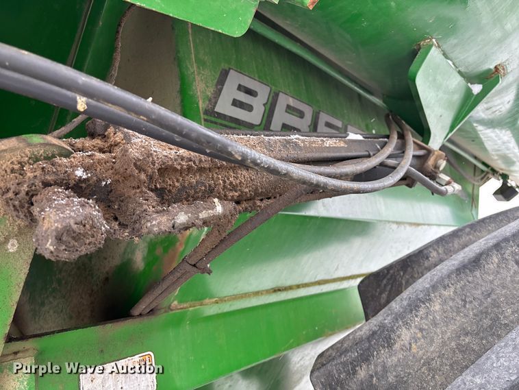 image for item EM0057 2009 Brent 1082 grain cart