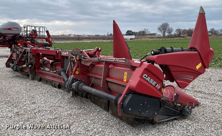 image for item EM0060 2022 Case 4412F corn head