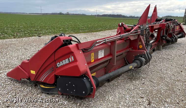 image for item EM0060 2022 Case 4412F corn head