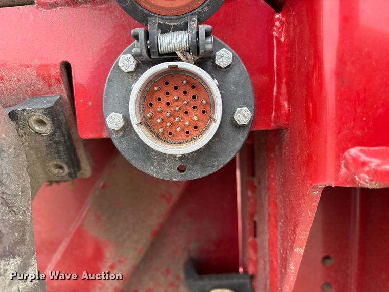 image for item EM0060 2022 Case 4412F corn head