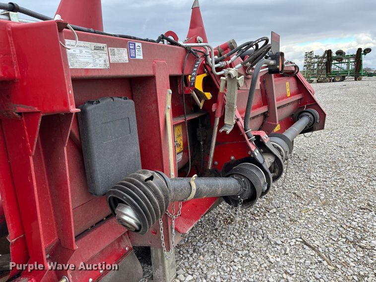 image for item EM0060 2022 Case 4412F corn head