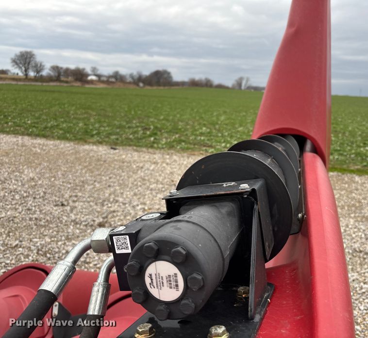 image for item EM0060 2022 Case 4412F corn head