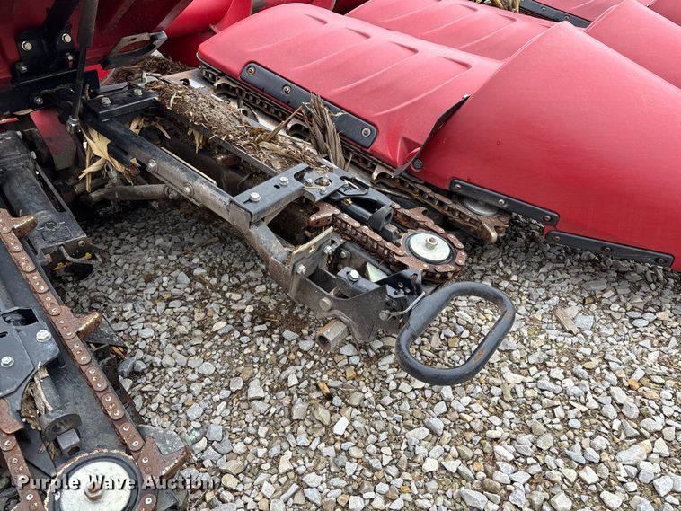image for item EM0060 2022 Case 4412F corn head