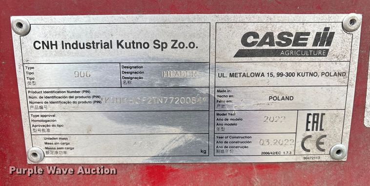 image for item EM0060 2022 Case 4412F corn head