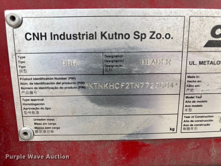 image for item EM0060 2022 Case 4412F corn head