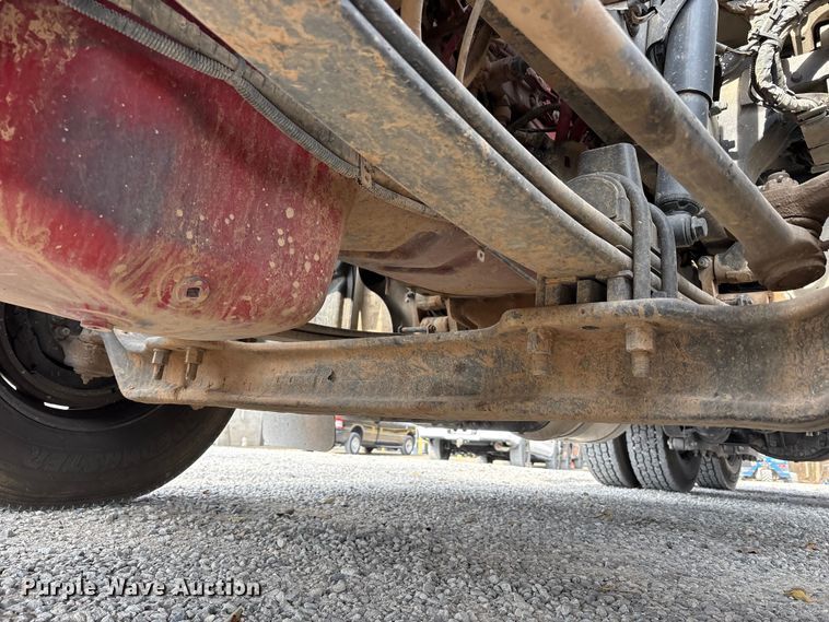 image for item EM6193 2019 Peterbilt 579 semi truck