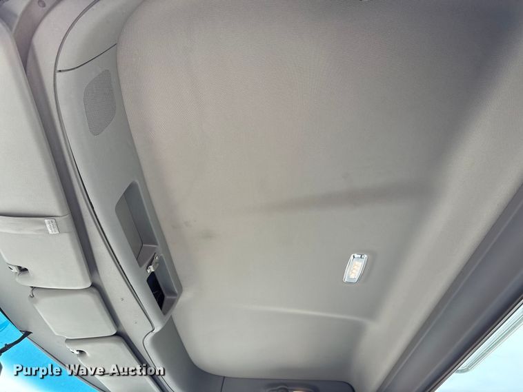 image for item EM6193 2019 Peterbilt 579 semi truck