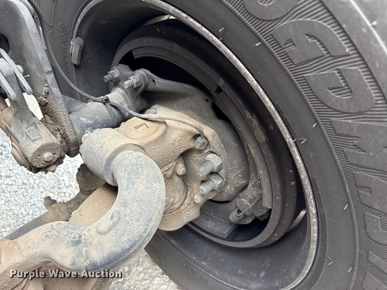 image for item EM6193 2019 Peterbilt 579 semi truck